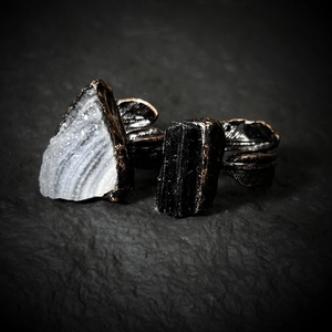 Vintage Raw Stone Ring With Black Tourmaline Sun Agate Druzy Feather Texture Antique Copper Adjustable Open Ring For Women Boho