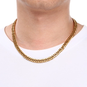 Classic gold Cuban link chain necklace for men made of polished stainless steel