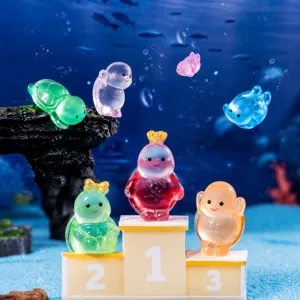 Miniatur Harz Meerestiere mit Kronen auf blauem Sand Unterwasserszene für DIY-Handwerk