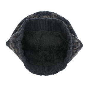 Winter striped knit beanie for men with thick thermal fleece lining for outdoor skiing