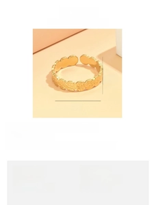 Detailed view of adjustable gold flower ring showing 17mm inner diameter and 0.5cm width