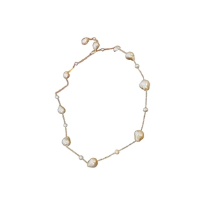 Elegant gold-plated baroque pearl necklace with irregular pearls for a French chic style