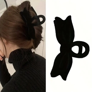 Large Bow Hair Claw Clip Elegant Velvet Flocked Shark Clip Vintage Sweet Hair Accessories Women Girls Autumn Winter