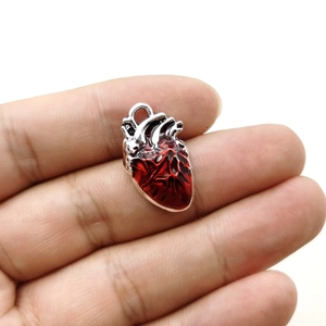 Gothic anatomical heart pendant in silver metal with red enamel for DIY necklaces