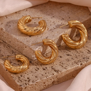 Twisted C Hoop Earrings 316L Stainless Steel 18K Gold Plated Spiral Croissant Design Hollow Fashion Jewelry For Women