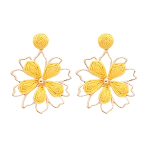Yellow raffia flower earrings with gold metal frame and woven petals for women