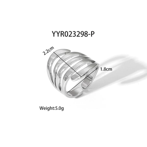Detailed view showing dimensions 2.2cm by 1.8cm of the layered geometric steel ring