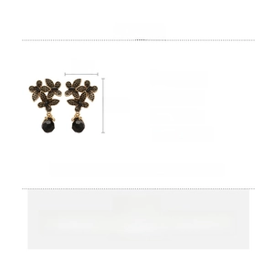 Detailed size and material specs for vintage crystal flower drop earrings in copper