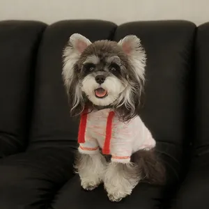 Sweat à capuche pour chien à rayures rouges et blanches en polaire corail douce