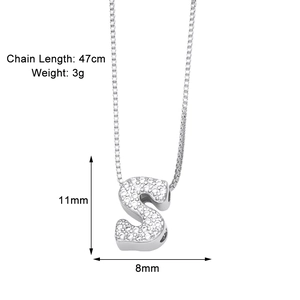 Detail of S-letter pendant necklace with measurements 11x8mm and 47cm chain length