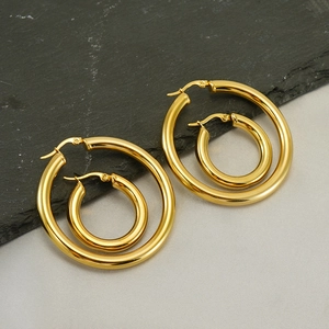 Créoles Plaqué Or 18K Acier Inoxydable Lisse Géométrique Minimaliste Mode Style Pour Femmes