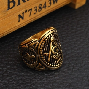 Vintage gold Freemason ring for men made of durable stainless steel in classic style