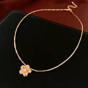 Vintage Flower Pendant Necklace Gold Plated Copper Material With Sparkling Zircon Elegant Snake Chain Jewelry For Women