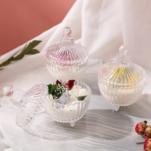 Dried flower aromatherapy soy wax candle in elegant textured glass jar with lid