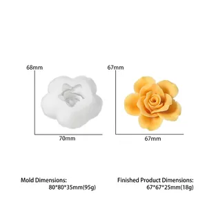 Detail van roos siliconen mal en het afgewerkte bloemstuk met afmetingen en texturen