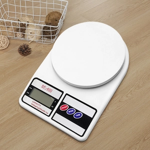 White SF-400 digital kitchen scale with 10kg capacity and 1g precision for baking