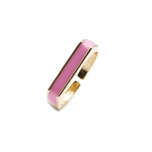 Minimalist gold-plated adjustable ring featuring a sleek pink enamel rectangular top
