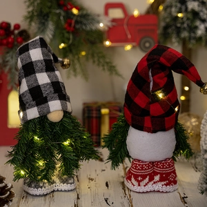 Bambola di peluche con luci LED gnomo di Natale decorazione tavola con barba di pino