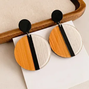 Boucles D'Oreilles Pendantes Géométriques En Acrylique Avec Tige En Argent Design De Grain De Bois Coloré Mode Minimaliste