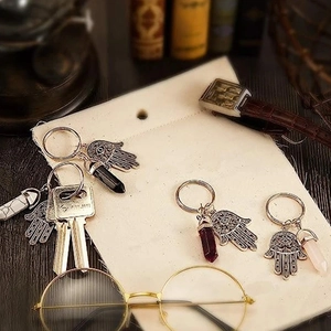 Hamsa Hand Böser Blick Schlüsselanhänger Naturstein Kristall Sechseckige Säule Anhänger Vintage Legierung Heilung Anhänger