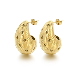 Golden woven teardrop stud earrings in stainless steel with a vintage French design