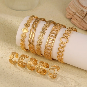 Ensemble de Bijoux en Acier Inoxydable Vintage Plaqué Or 18K pour Femmes Hommes Bracelet Ouvert Géométrique Creux et Bague