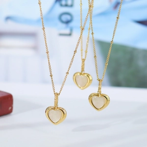 Heart Pendant Necklace Natural Shell Mother Of Artificial Pearl Stainless Steel Beaded Chain Gold Plated Elegant Jewelry For Women