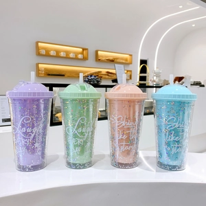Dubbelwandige plastic beker set met rietje en ster glitters in vier pastel kleuren