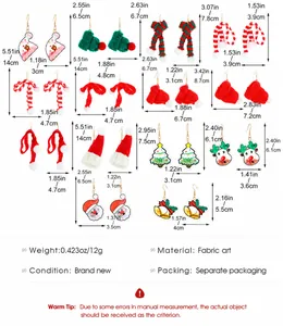 Dimensions détaillées des boucles d'oreilles de Noël, styles Père Noël, sapin et renne