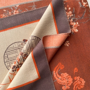 Détail du tissu doux style cachemire avec motif floral traditionnel chinois et glands