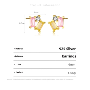 Detailed size and weight specs for the S925 sterling silver pink gemstone stud earrings