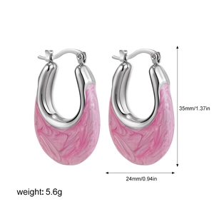 Detail view of silver U-shaped hoop earrings with pink marble enamel inlay and dimensions