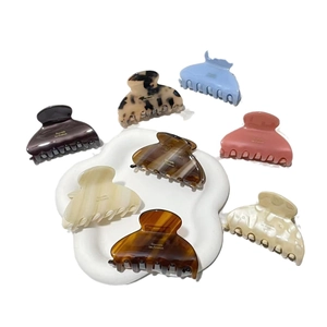 Korean acetate medium hair claw clips in tortoise shell and marble colors for women