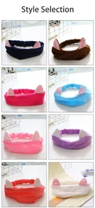 Détail de bandeaux oreilles de chat en peluche en huit couleurs pour soins et maquillage