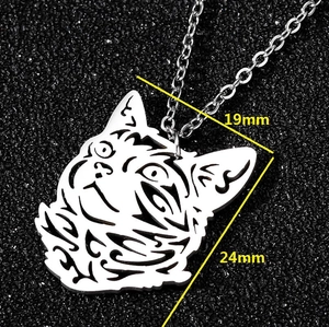 Minimalistische Katzen-Halskette aus silbernem Edelstahl mit eingraviertem Gesicht