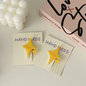 Barrettes à cheveux étoile jaune, accessoires d'étoile mate minimalistes pour filles