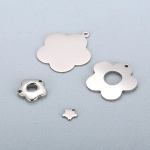 Polished silver stainless steel flower pendants for DIY necklaces in various styles