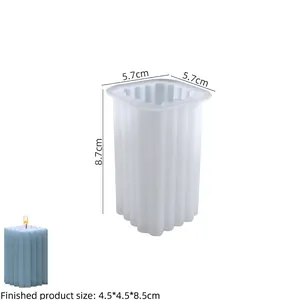 Dettaglio macro dello stampo in silicone per candele con strisce e dimensioni del prodotto