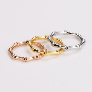 Minimalistische Bambus-Ringe aus Edelstahl in Roségold, Gold und Silber im Set