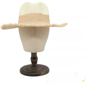 Detailed view of straw hat dimensions featuring a 9cm brim and 56-58cm circumference