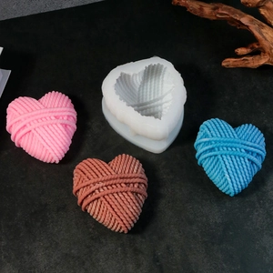 Gedetailleerde siliconenvorm met gebreide harttextuur voor DIY kaarsen en gips