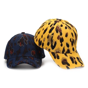 Stylish leopard print baseball cap with gold glitter accents and curved brim for outdoor wear