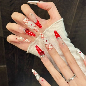 Press On Nails Long Stiletto Red White Plaid 3D Flower Rhinestone Artificial Pearl Retro Sweet Handmade False Nails Elegant Fingernails