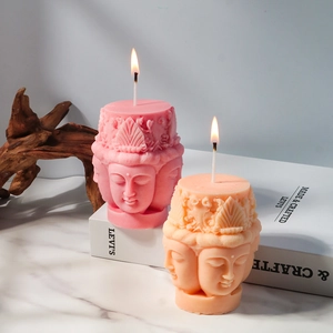 Set di candele profumate testa di Buddha zen con rilievi intagliati a mano dettagliati
