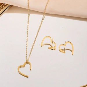 Minimalist Heart Necklace And Stud Earrings 18K Gold Plated Stainless Steel French Niche Style Jewelry For Women