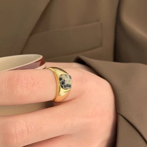 Minimalist 925 sterling silver zebra stone ring with gold plated finish for women