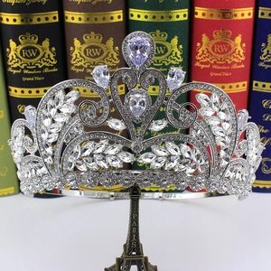 Macro shot of silver bridal crown featuring marquise and teardrop zircon crystals