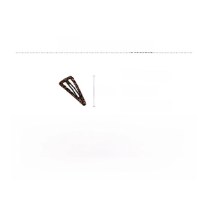 Dettagli dimensionali di 6,3 cm per 3,2 cm per molletta in tessuto leopardato