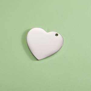 Pendentif en forme de cœur en acier inoxydable poli pour la création de bijoux DIY