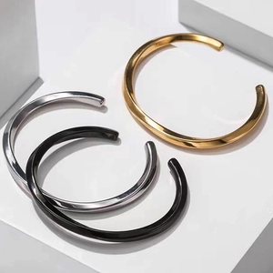 Minimalist Stainless Steel Mobius Open Bangle For Women Men Modern Geometric Twisted Design Electroplated Polished Metal Cuff Bracelet Jewelry